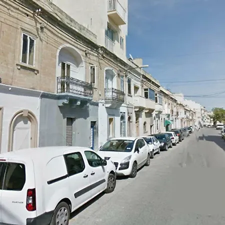 Malta Soho * Pietà
